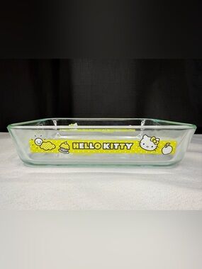 Hello Kitty Yellow and White Glass Pyrex Serving Dish